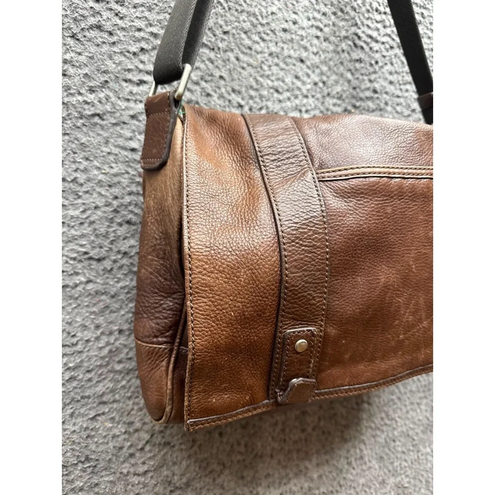 Authentic Fossil Pebbled Leather Flap Crossbody Messenger Bag Brown Unisex